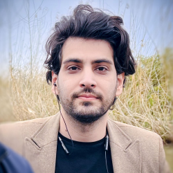 شایان حسینی